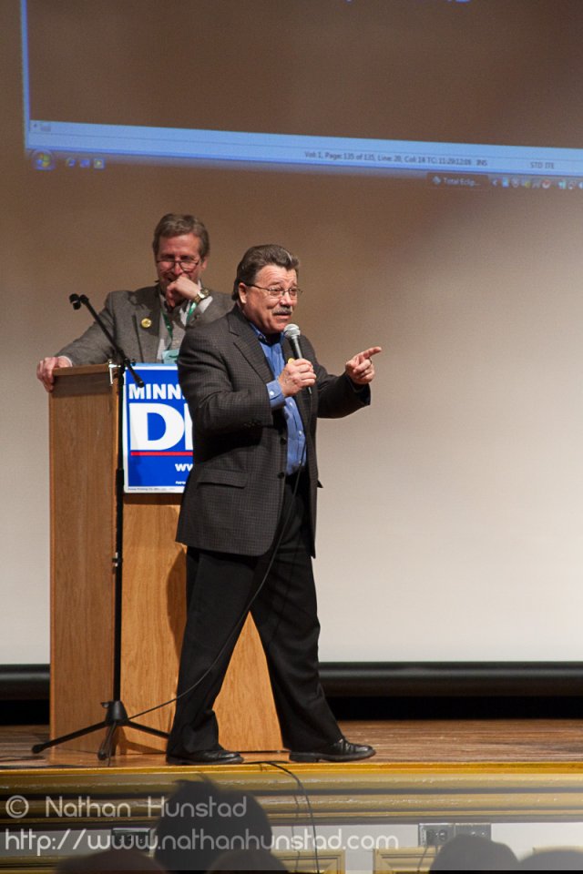 Representative Tom Rukavina, candidate for governor, speaks to t